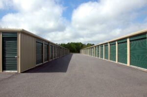 A storage unit can help you with your small space! Storage warehouse