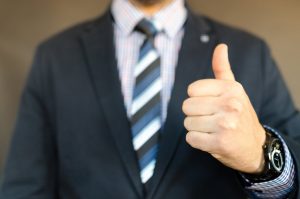 Moving of America is a company you can trust! A thumbs-up gesture for the quality of senior movers.