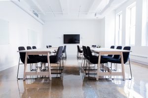 Some things will be easy to find, like fully functional bathrooms. Other things, however, could be a challenge. A conference room to look for to find the best office space.